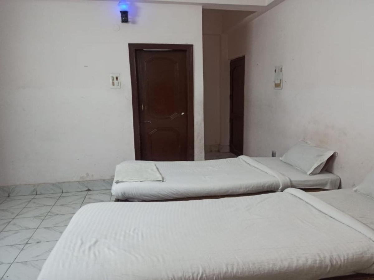 Oyo 80830 Hotel Buddha International Бодх Гая Екстериор снимка