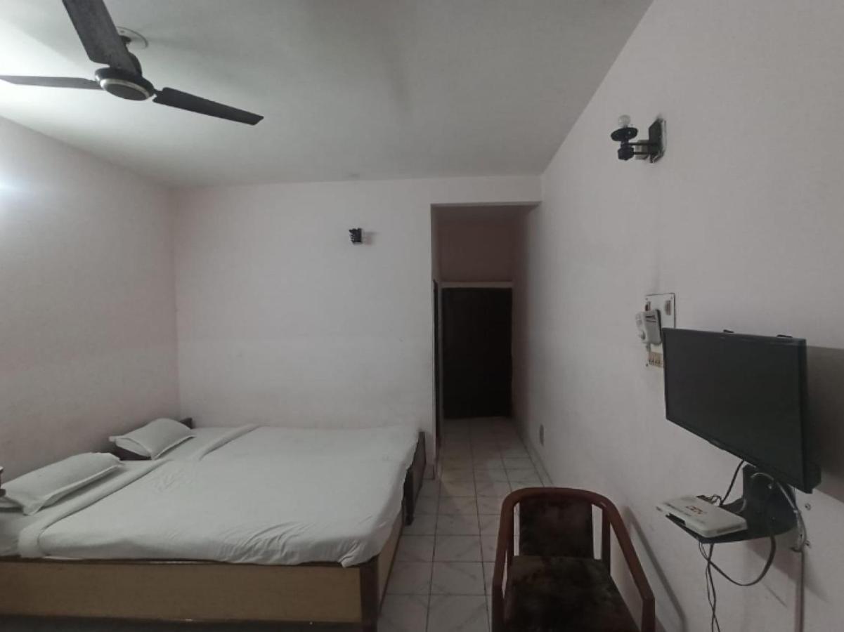 Oyo 80830 Hotel Buddha International Бодх Гая Екстериор снимка