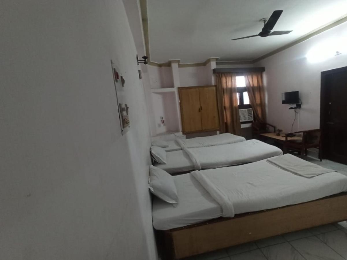 Oyo 80830 Hotel Buddha International Бодх Гая Екстериор снимка