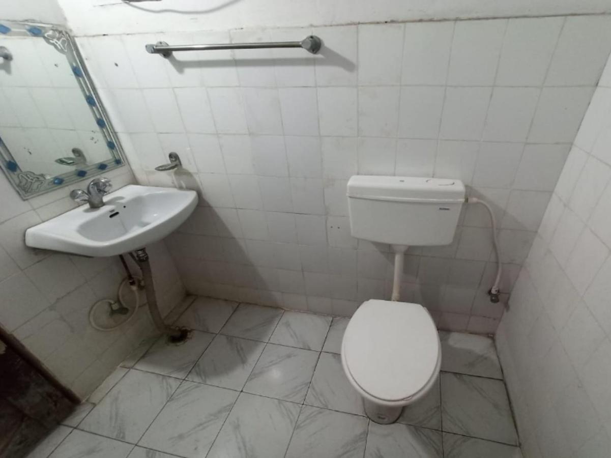 Oyo 80830 Hotel Buddha International Бодх Гая Екстериор снимка