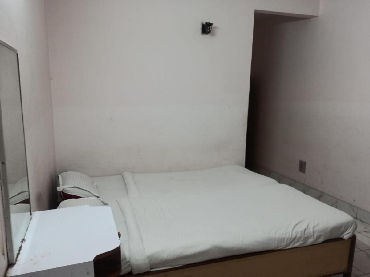 Oyo 80830 Hotel Buddha International Бодх Гая Екстериор снимка