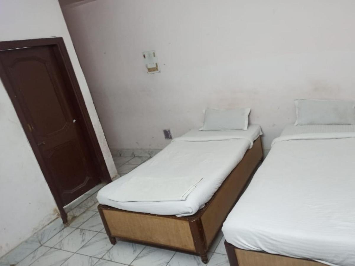 Oyo 80830 Hotel Buddha International Бодх Гая Екстериор снимка